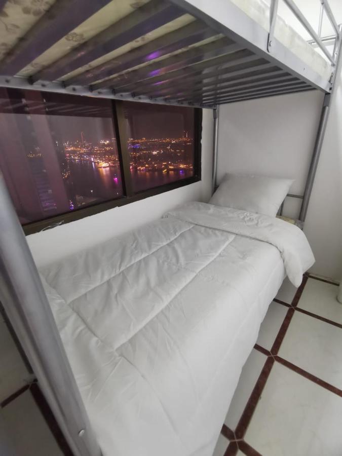 Cloud9 Hostel Dubaï Extérieur photo